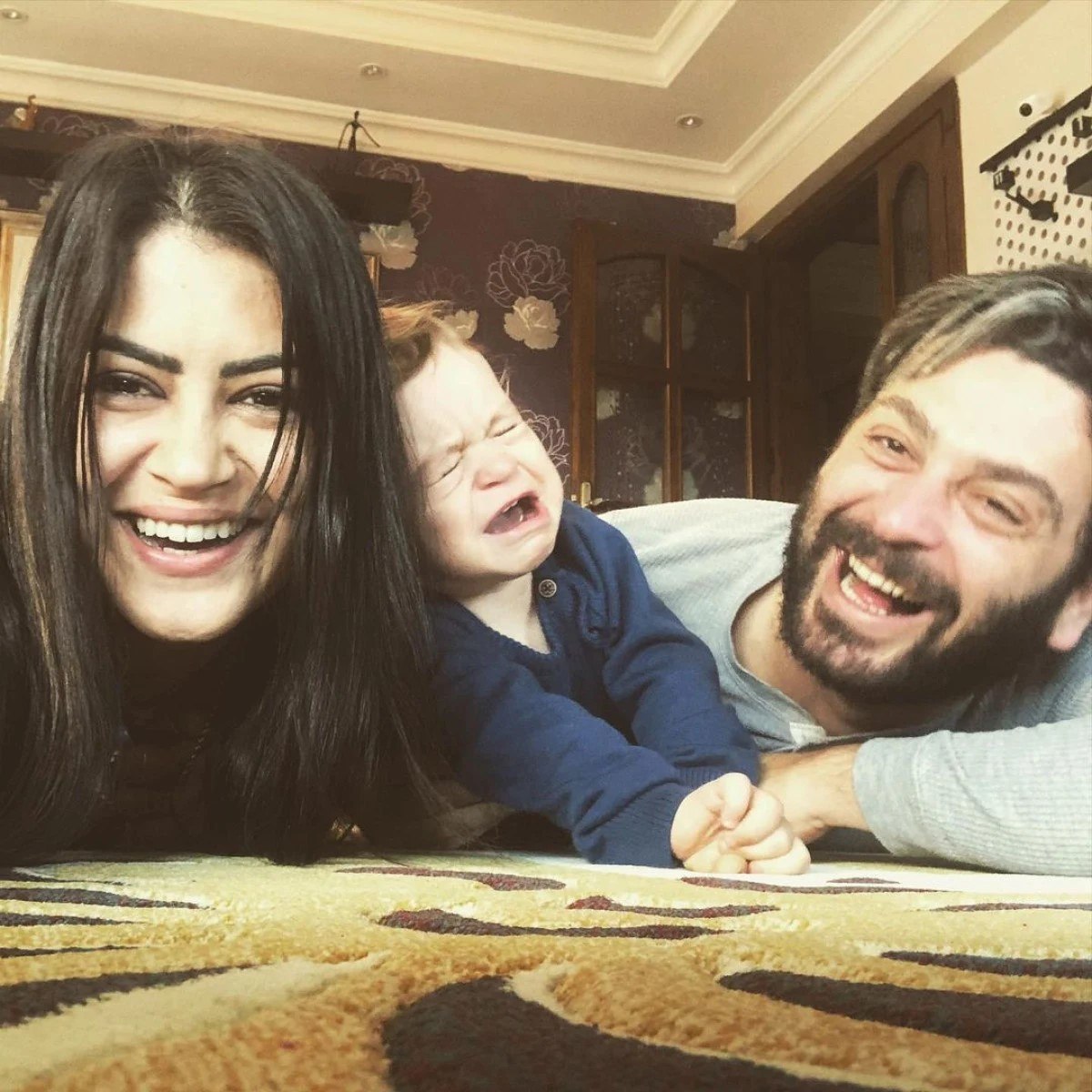 Uzak Şehir Dizisinin Yıldızları
