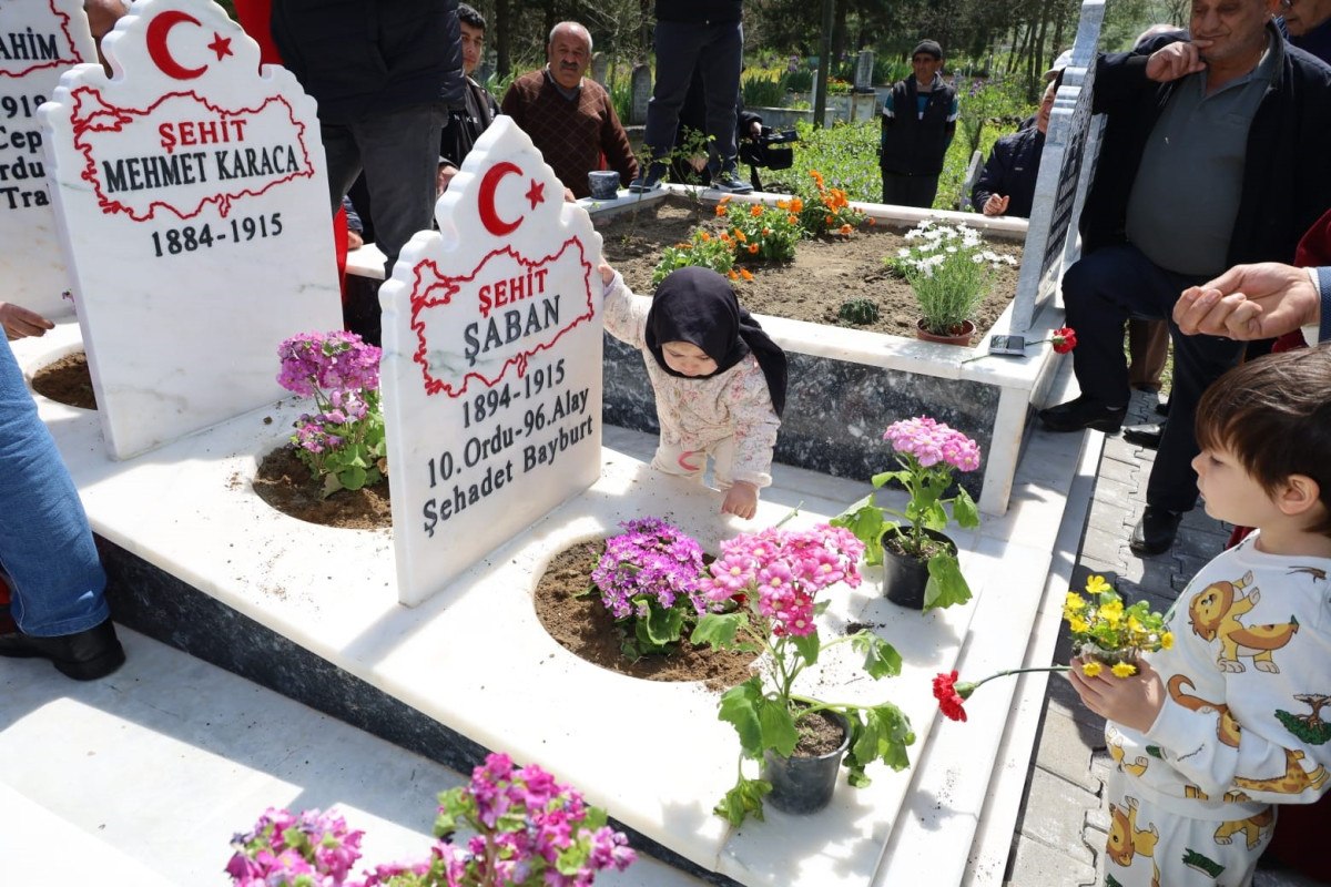 İnezi Koşuca Mahallesi’nde Şehitlere Saygı ve Anma Etkinliği