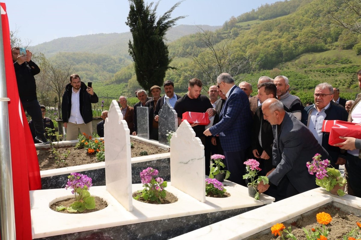 İrfan Er'in Duygusal Konuşması ve Şehitlik Hikayeleri