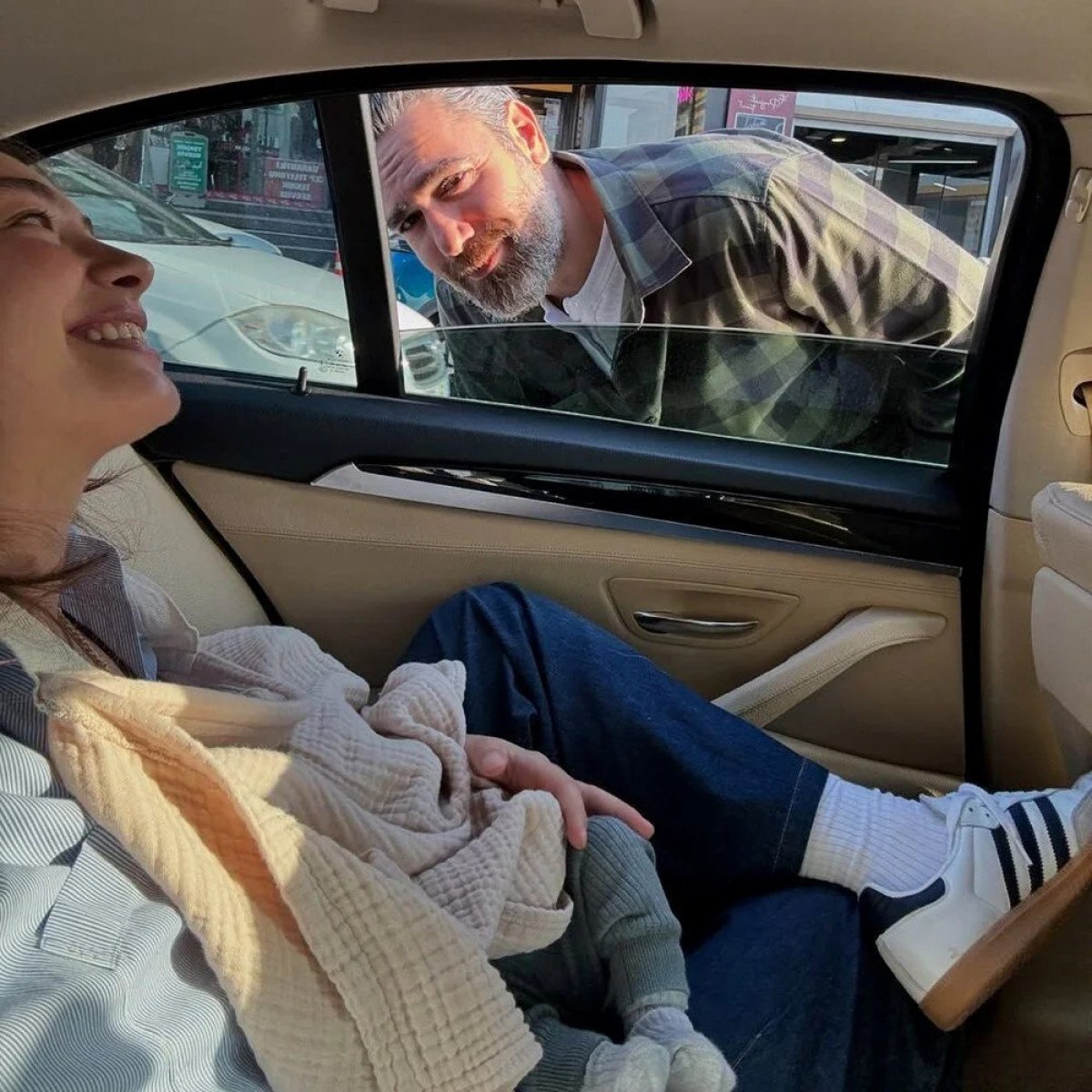 Neslihan Atagül ve Kadir Doğulu'nun Aile Mutluluğu