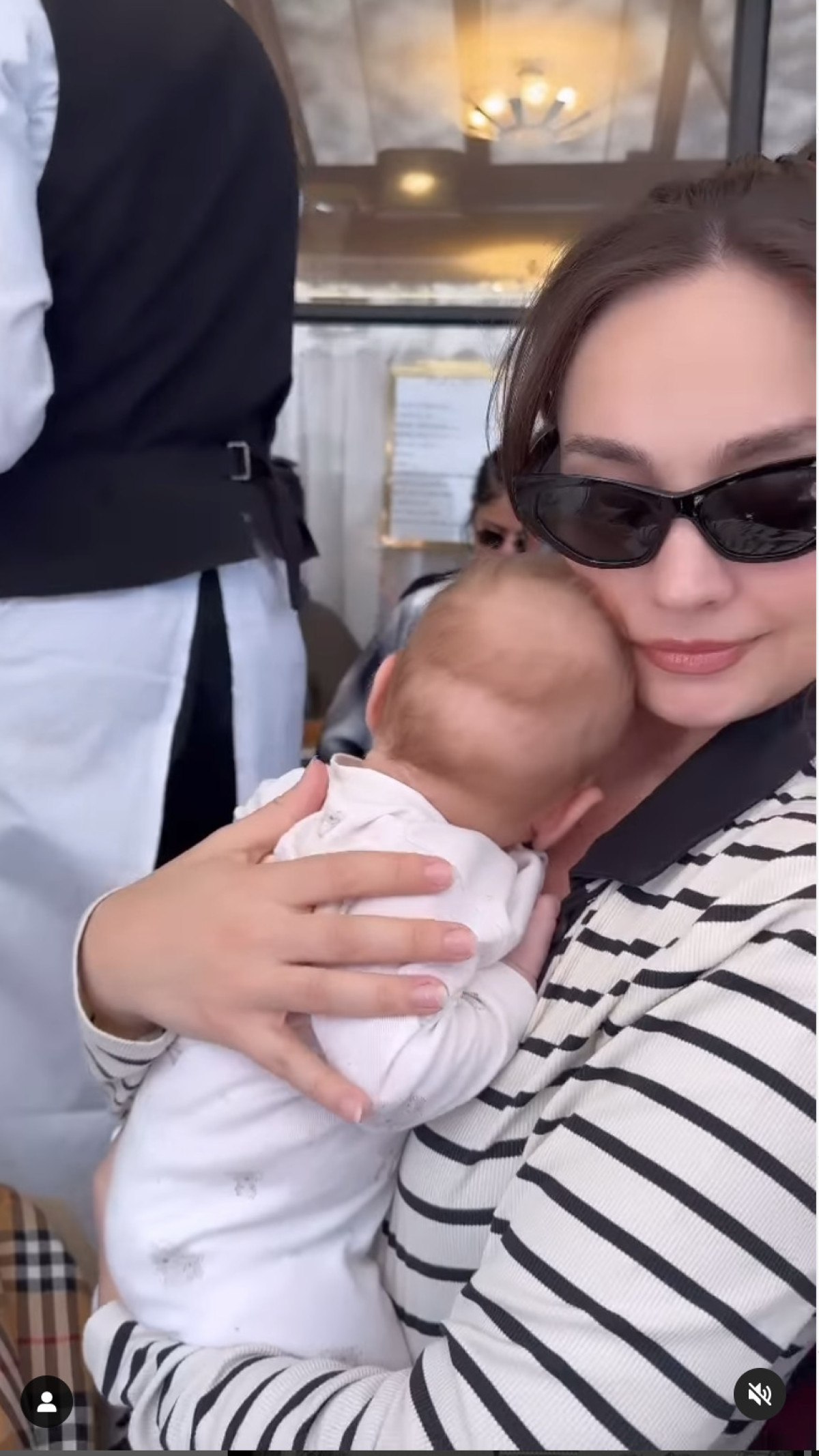 Ünlü Oyuncu Çifti Cansel Elçin ve Zeynep Tuğçe Bayat'tan Mutlu Haberler