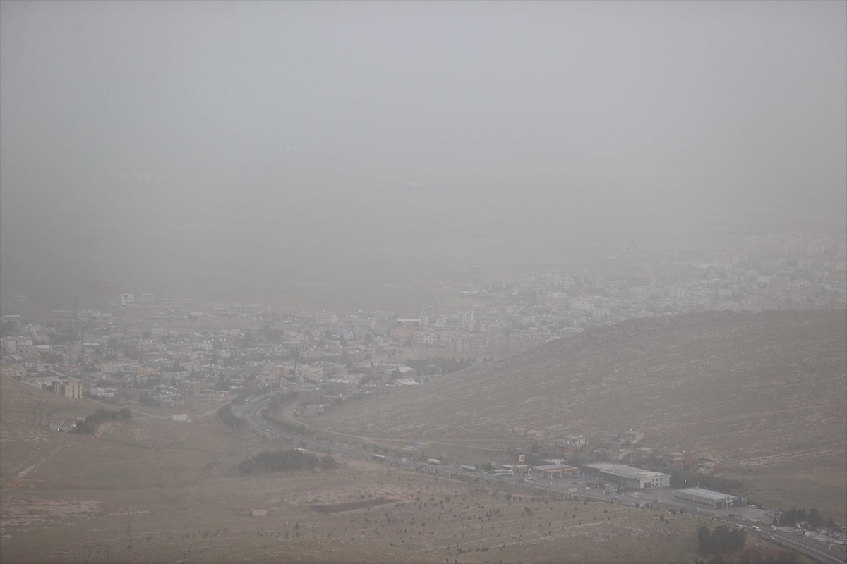 Mardin'de Kum Fırtınası ve Toz Aşımı Etkileri