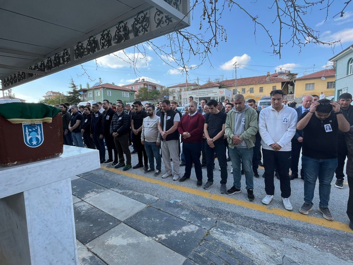 Cenaze Töreni ve Defin Süreci
