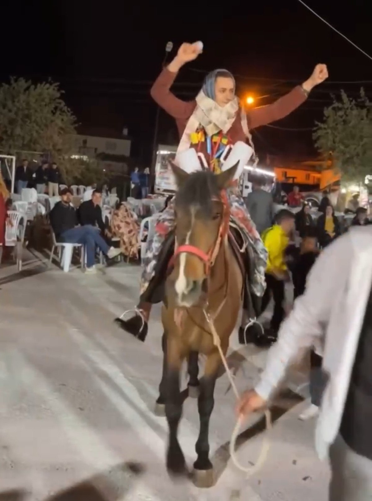 Gelin ve Damat İçin Özel Hediyeler ve Sürprizler