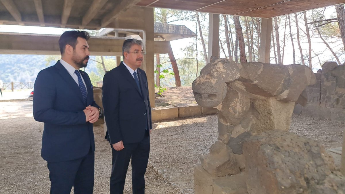 Karatepe Aslantaş Yazıtlarının UNESCO Dünya Belleği Listesine Eklenmesi