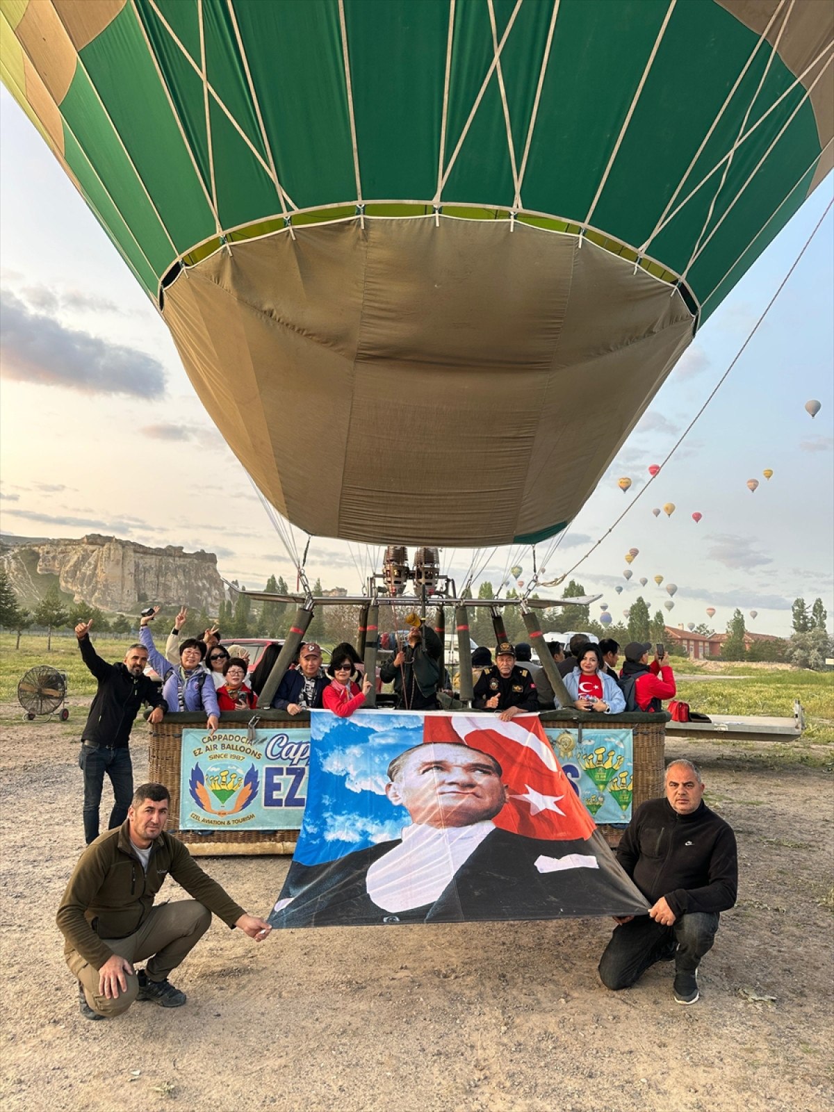 Saraylara ve Takımların Bayraklarına Özel İlgi
