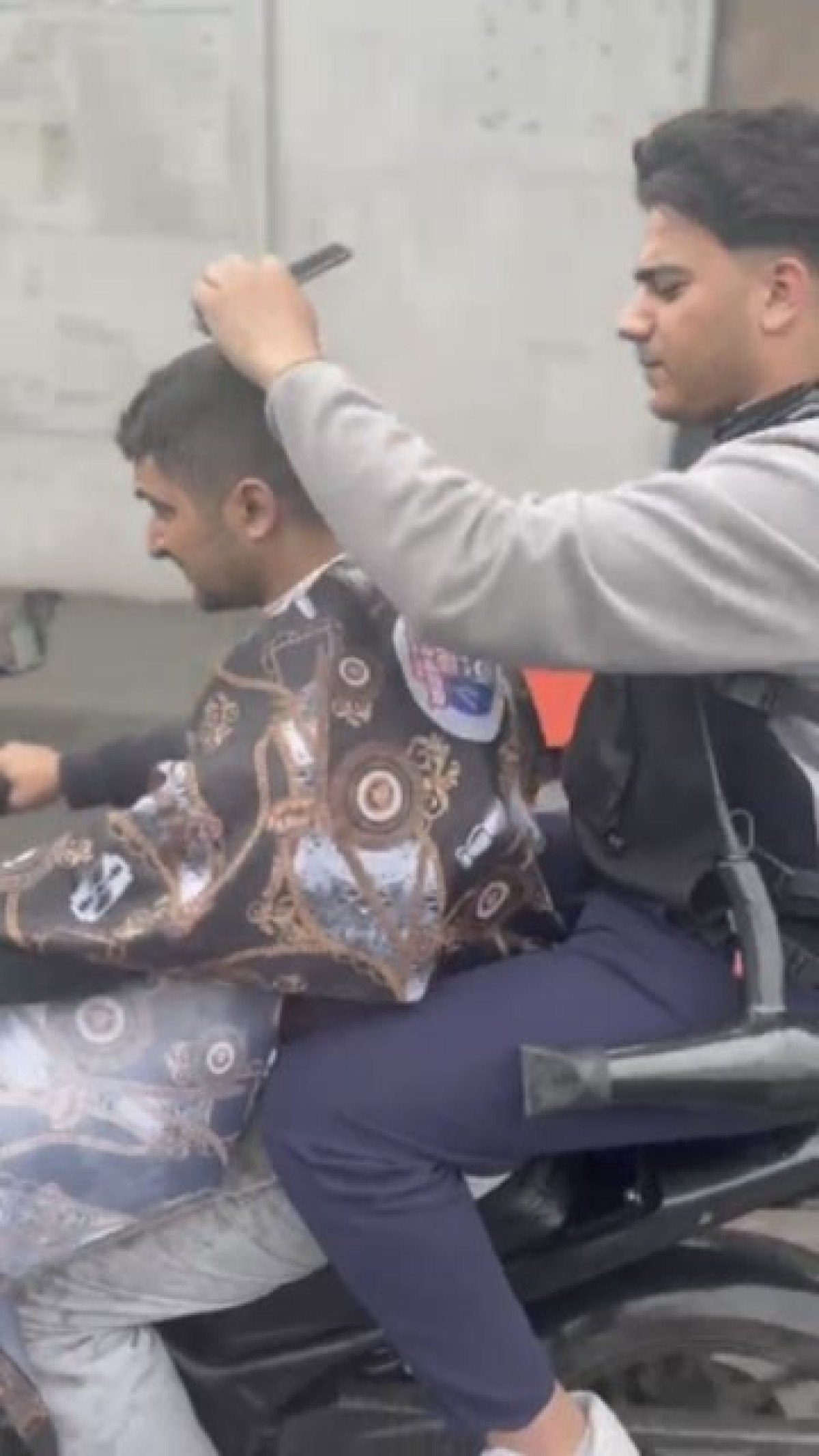 İstanbul Sultangazi'de İlginç ve Tehlikeli Bir Yolculuk