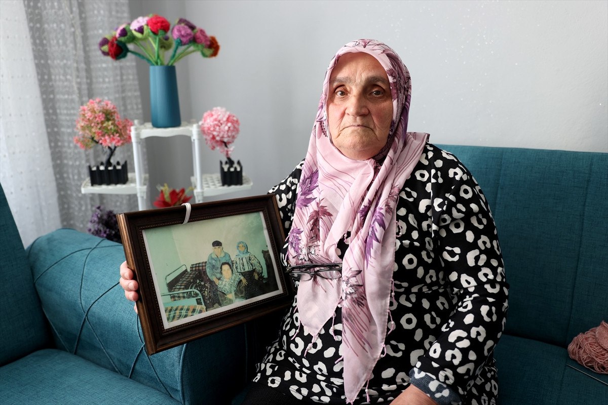 Kızlarını Güvenli Bir Yere Gönderme Çabası