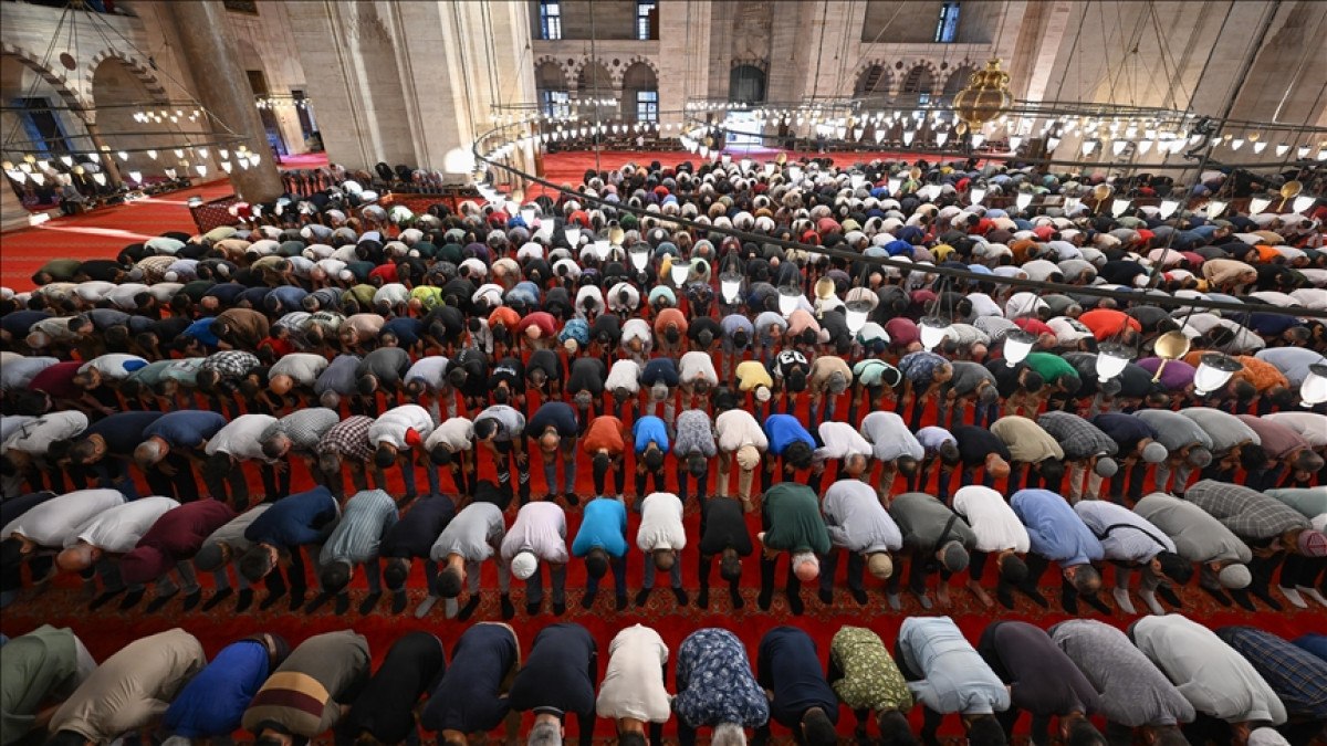 Bayram namazı saatleri 2025: Kurban Bayramı namazı saat kaçta? 81 ilde sabah ezanı...