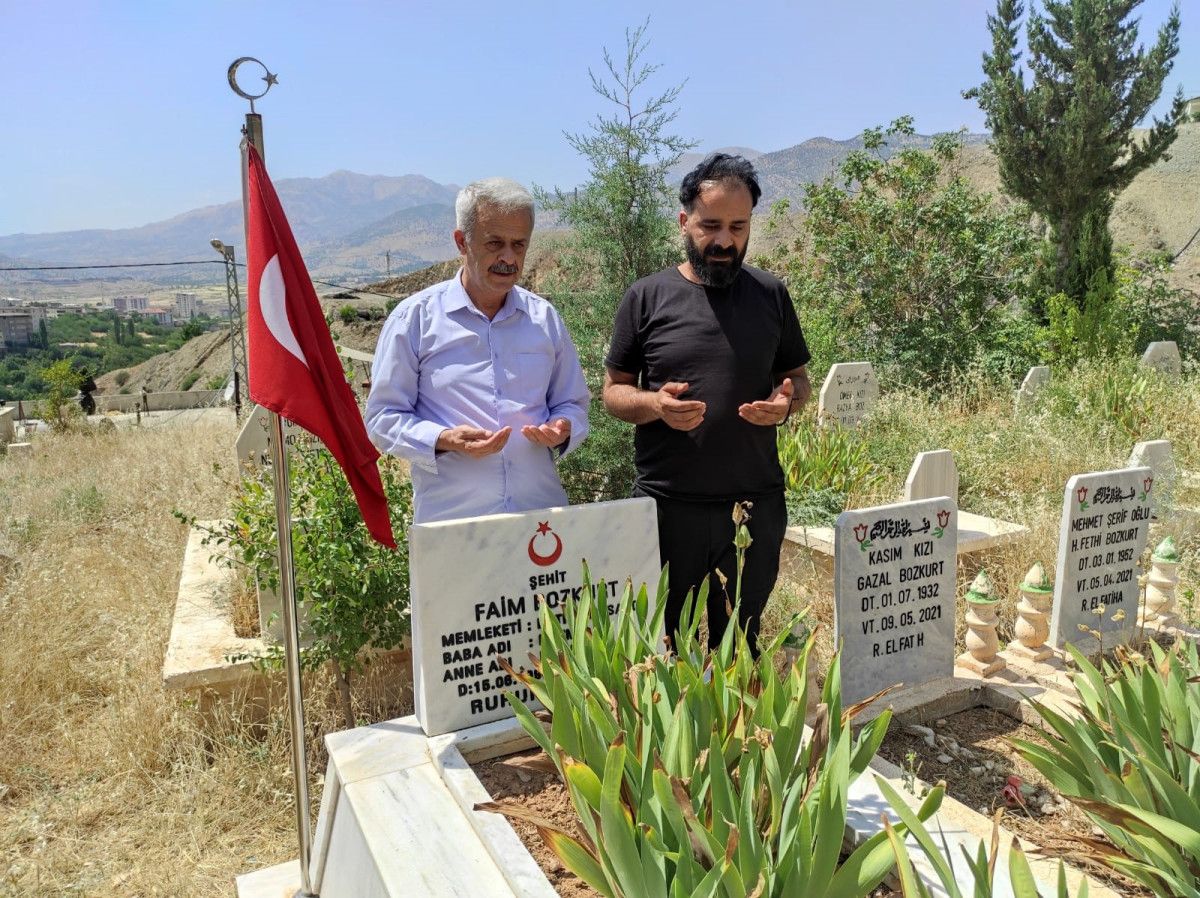 Edirnekapı Şehitliği'nde Anlamlı ve Hüzünlü Anlar