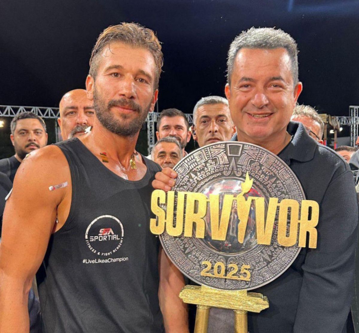 Survivor 2025 Gönüllüler Sezonunun Şampiyonu Adem Kılıçcı