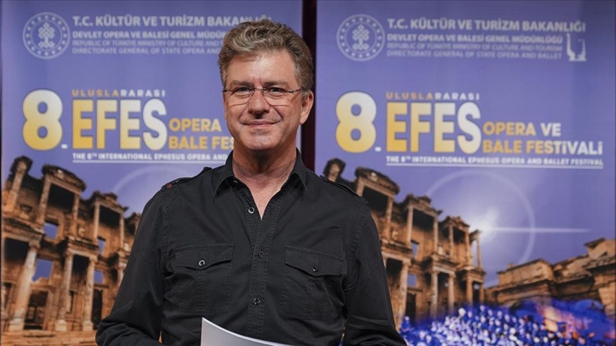 Sağtürk, İzmir’de Efes Opera ve Bale Festivali’nin Detaylarını Açıkladı
