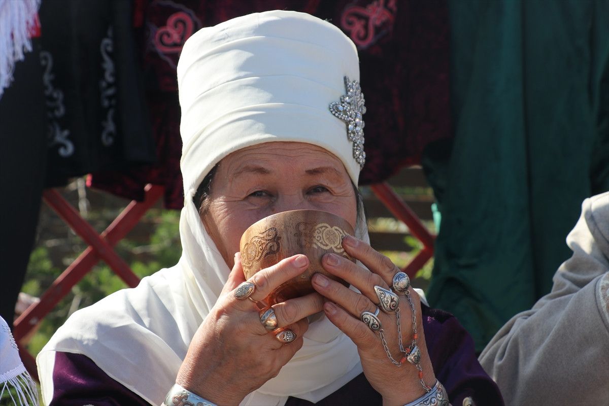 Kazakistan'da Kımız Festivali Coşkusu