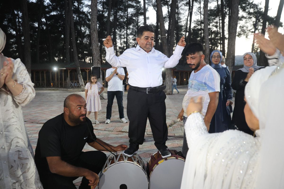 21 Yıl Sonra Hayallerine Kavuşan Çift