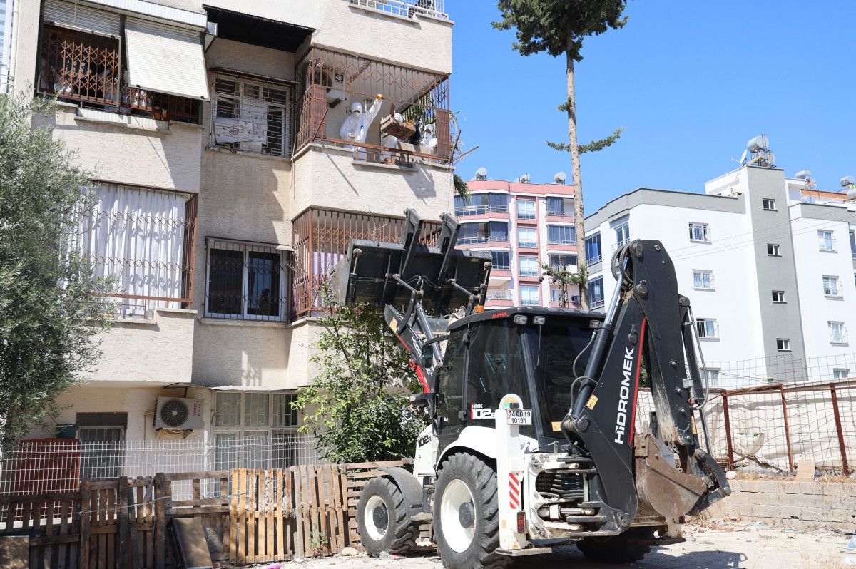 Toroslar ilçesindeki olumsuz koku şikayeti üzerine ekipler harekete geçti