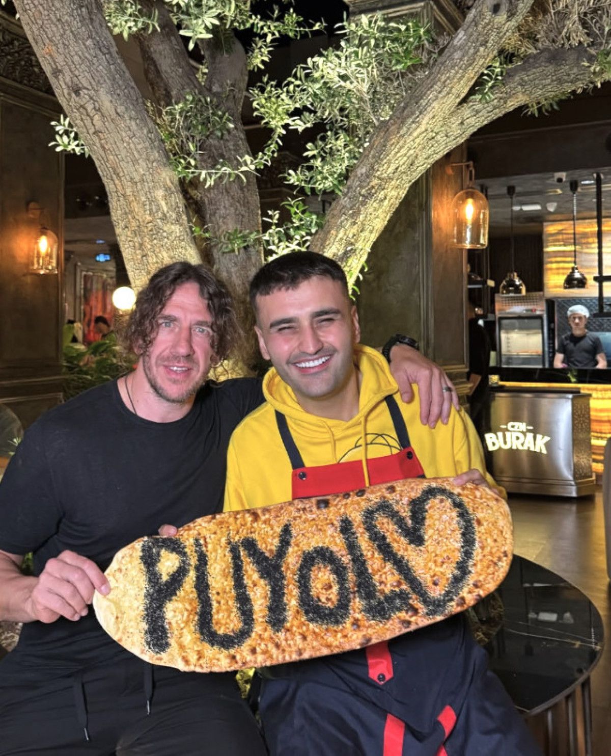Özdemir’den Anlamlı Paylaşım