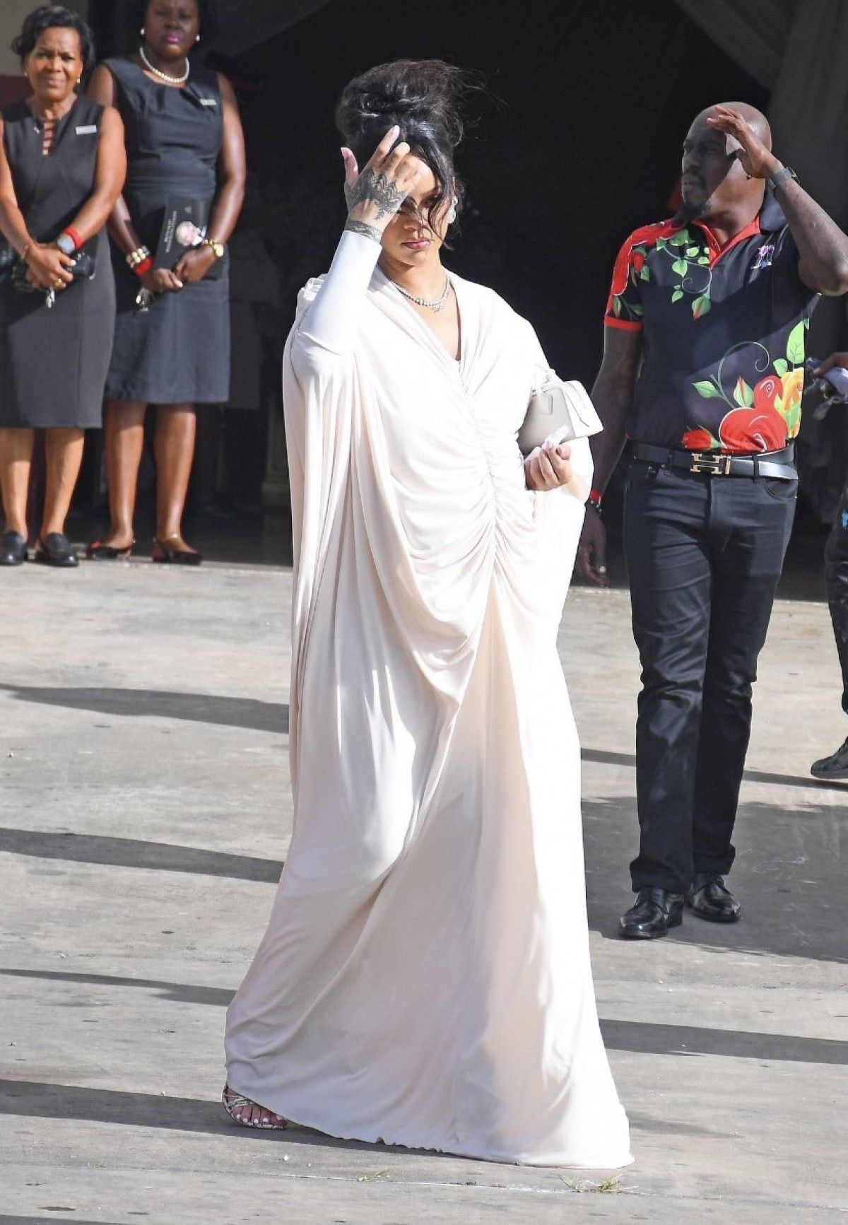 Dünyaca Ünlü Şarkıcı Rihanna'nın Babası Ronald Fenty'nin Vefatı ve Ailesinin Acı Kaybı