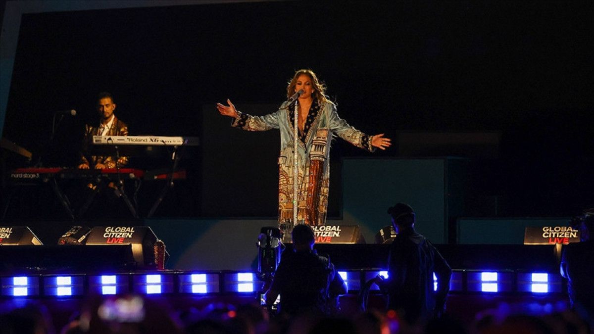 ABD'nin Ünlü Şarkıcısı Jennifer Lopez, Türkiye'yi Yeniden Gözler Önüne Seriyor