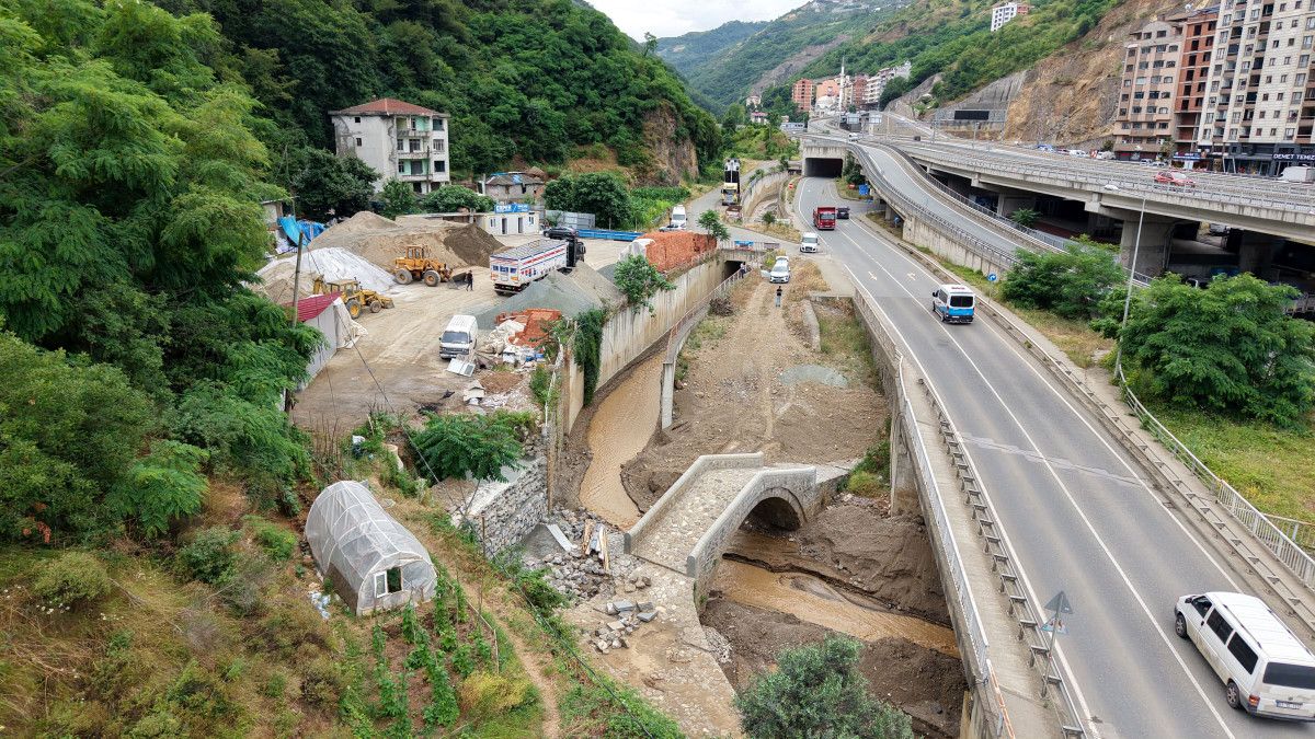 İstinat Duvarları ve Dere Yatağı Revizyonu Gerekiyor
