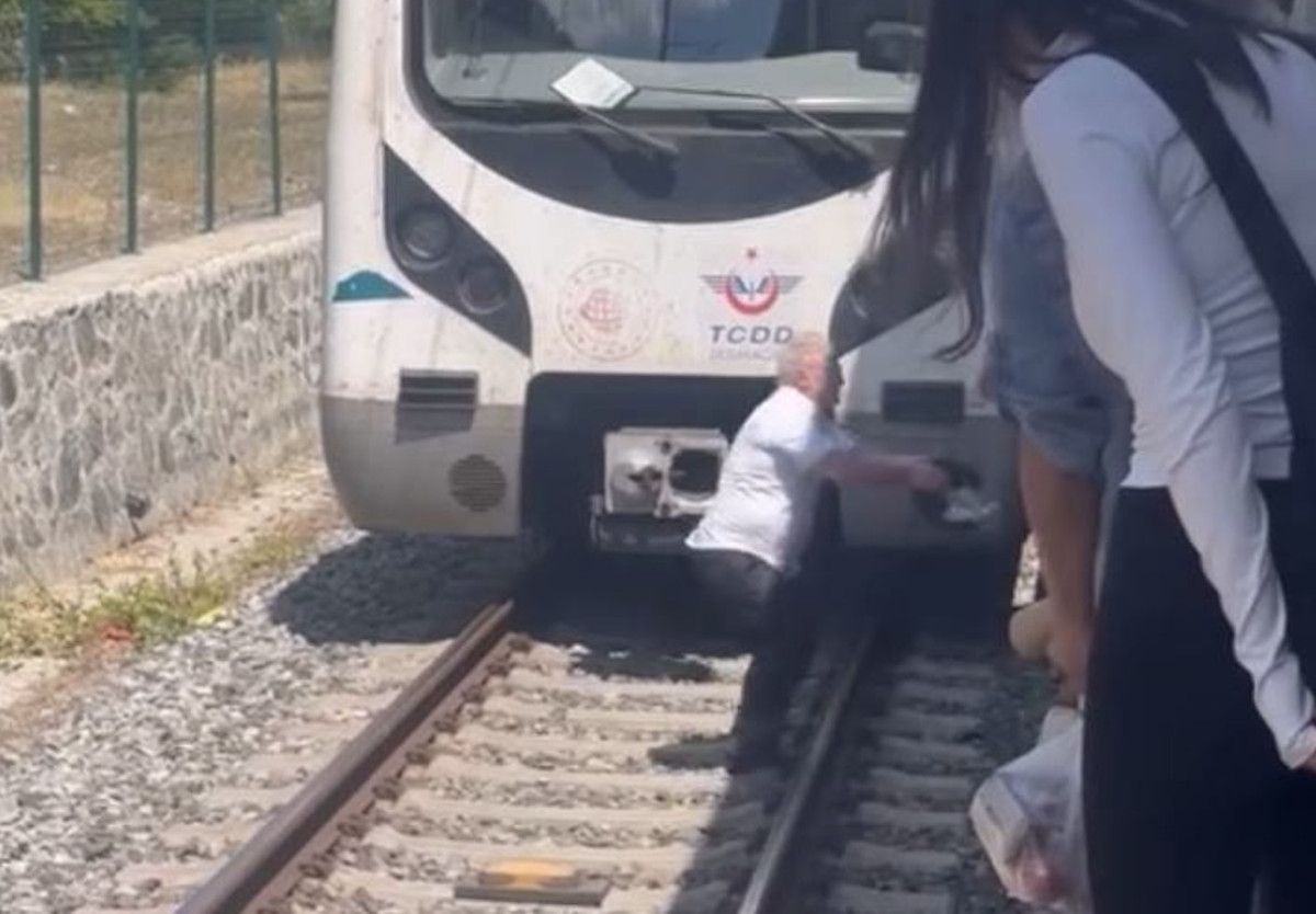 Bakırköy'de Bir Tren Yolculuğu Beklenmedik Bir Hikayeyle Sona Erdi