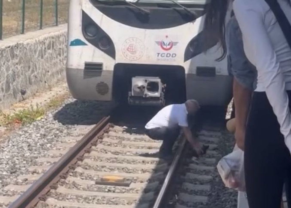 Bakırköy'de Bir Tren Yolculuğu Beklenmedik Bir Hikayeyle Sona Erdi