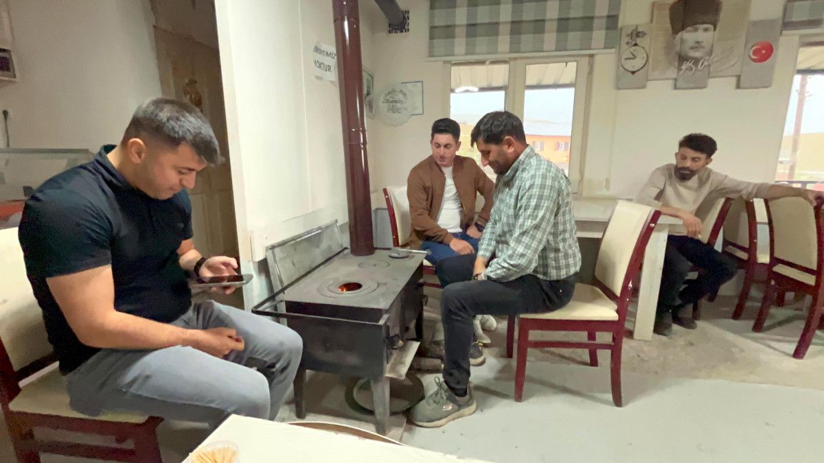 Herkes Yazı Yaşıyor, Ama Onlar Kışı Yaşıyor