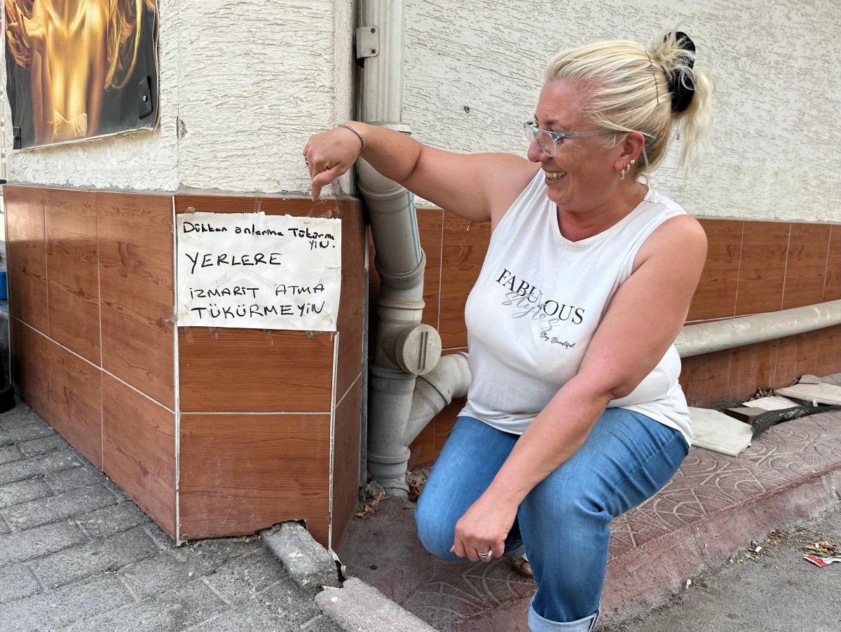 Eskişehir'de Esnaf Kadından İlginç ve Etkili Temizlik Çözümü