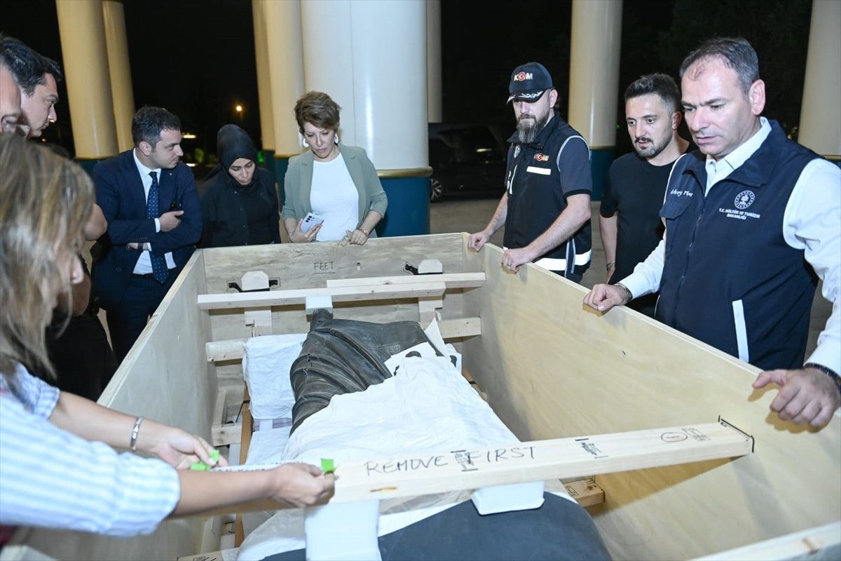 Türkiye'ye ait eserlerin yurt dışına kaçırılması ve geri kazanılması mücadelesi