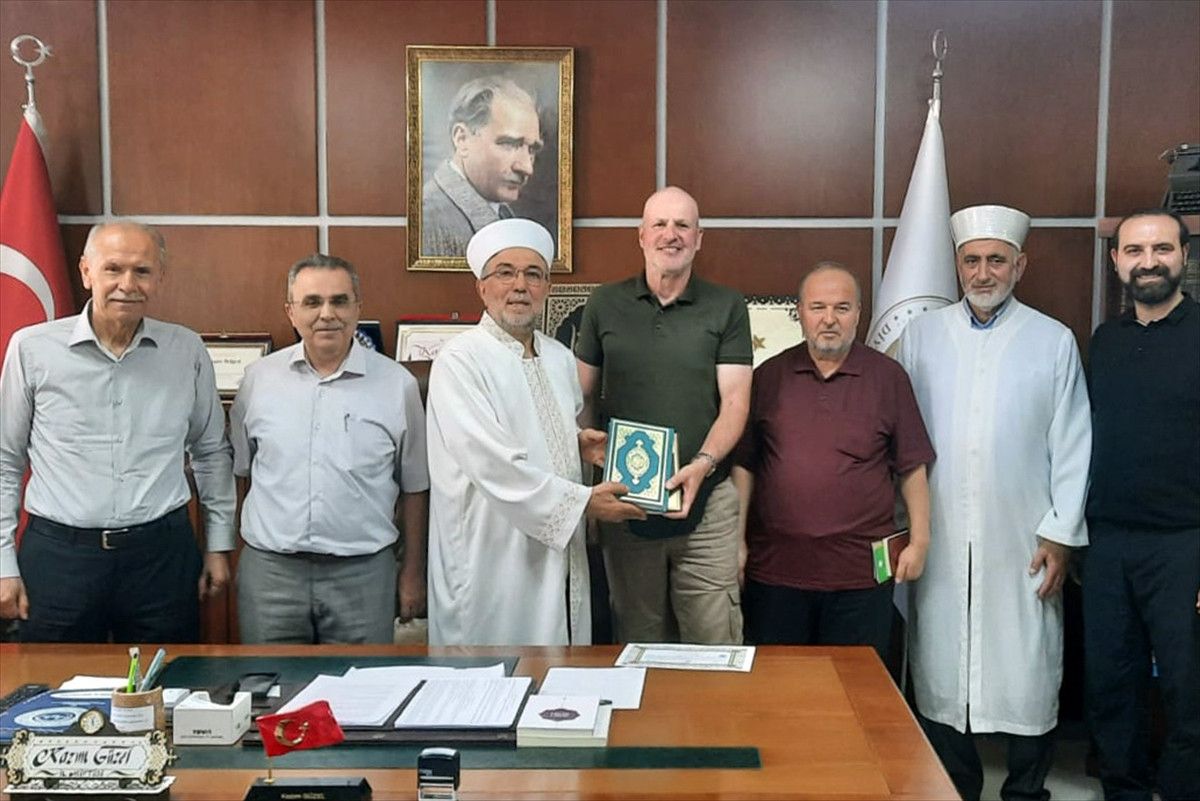 Türkiye'de Bir Yabancı Uyruklu Kişi Müslüman Oldu