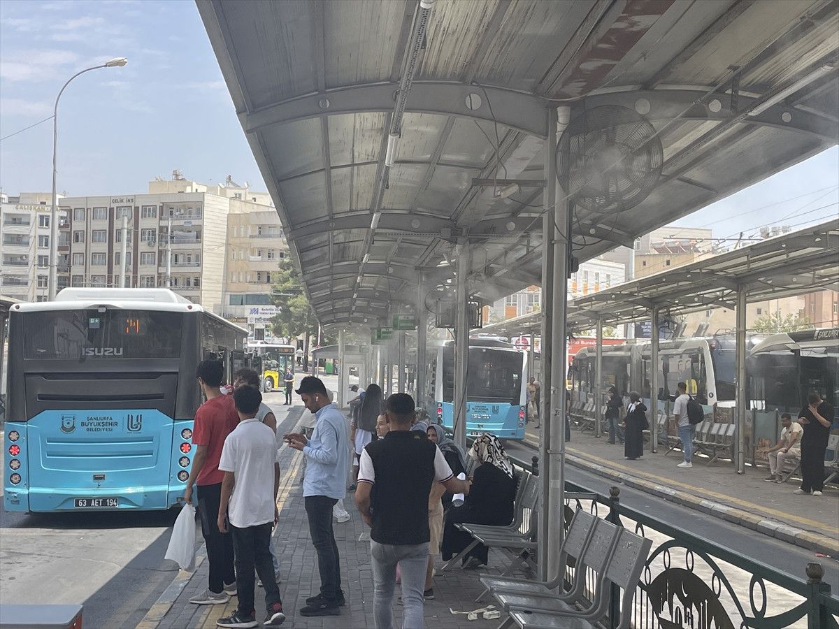 Yetkililer Uyardı: 11.00 - 16.00 Arasında Dışarı Çıkmayın