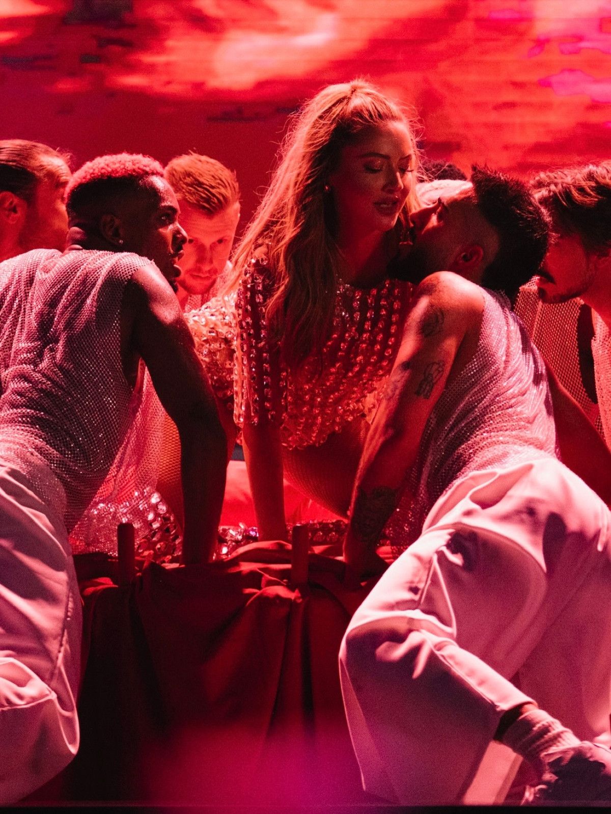 Sahne dansları çok konuşulmuştu! Hadise'den eleştirilere cevap