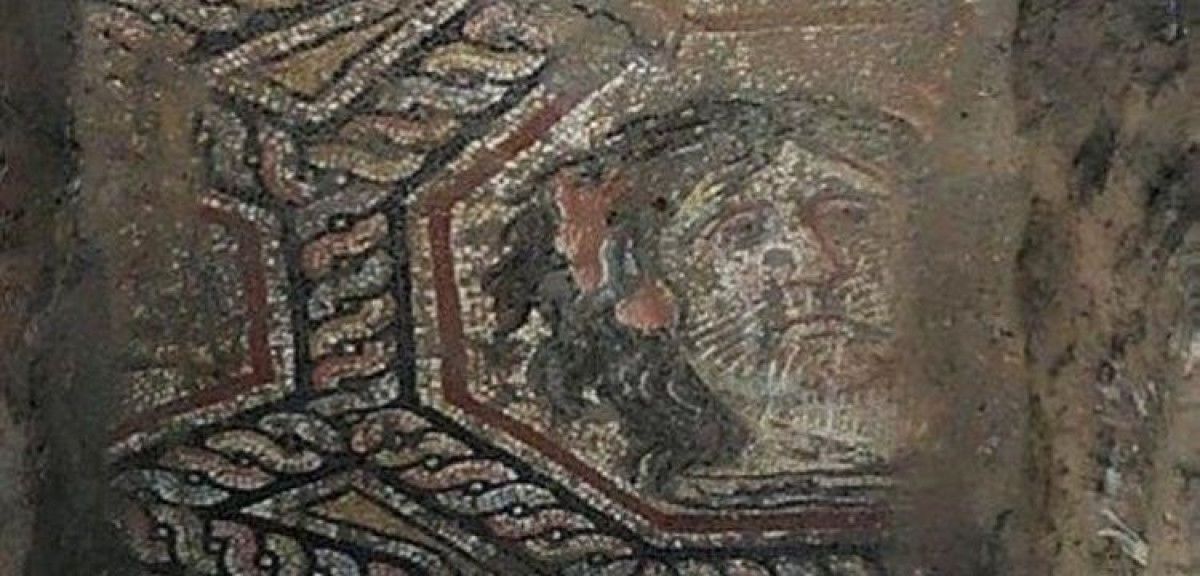 TARİHİ MOZAİK VE MEZARLAR BULUNDU
