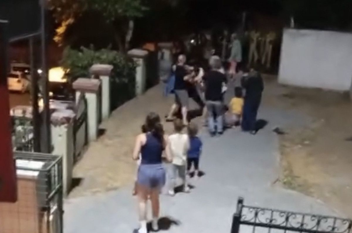 İstanbul'da parkta çocuklar arasındaki kavgaya anneler de dahil oldu