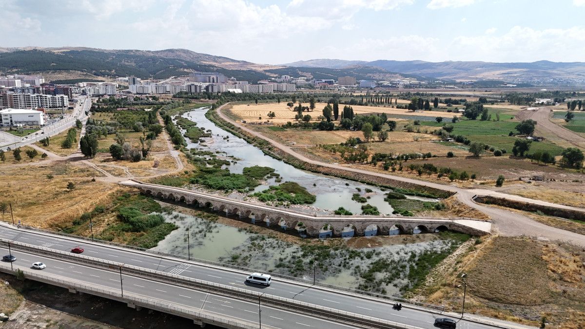 Türkiye'nin en uzun nehri kuraklıkla karşı karşıya