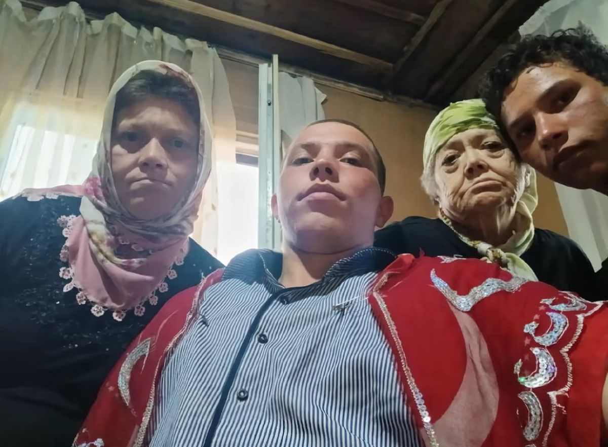 Sadece garibanlar mı gider askere diyen gence davul zurnalı uğurlama