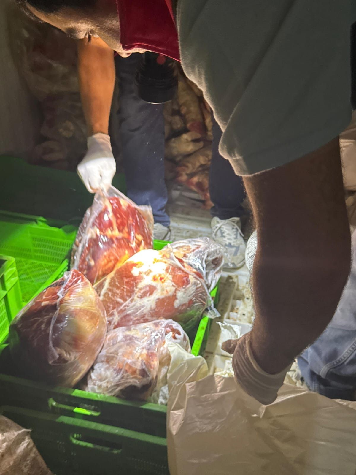 Şırnak'ta 3 ton kaçak et ele geçirildi
