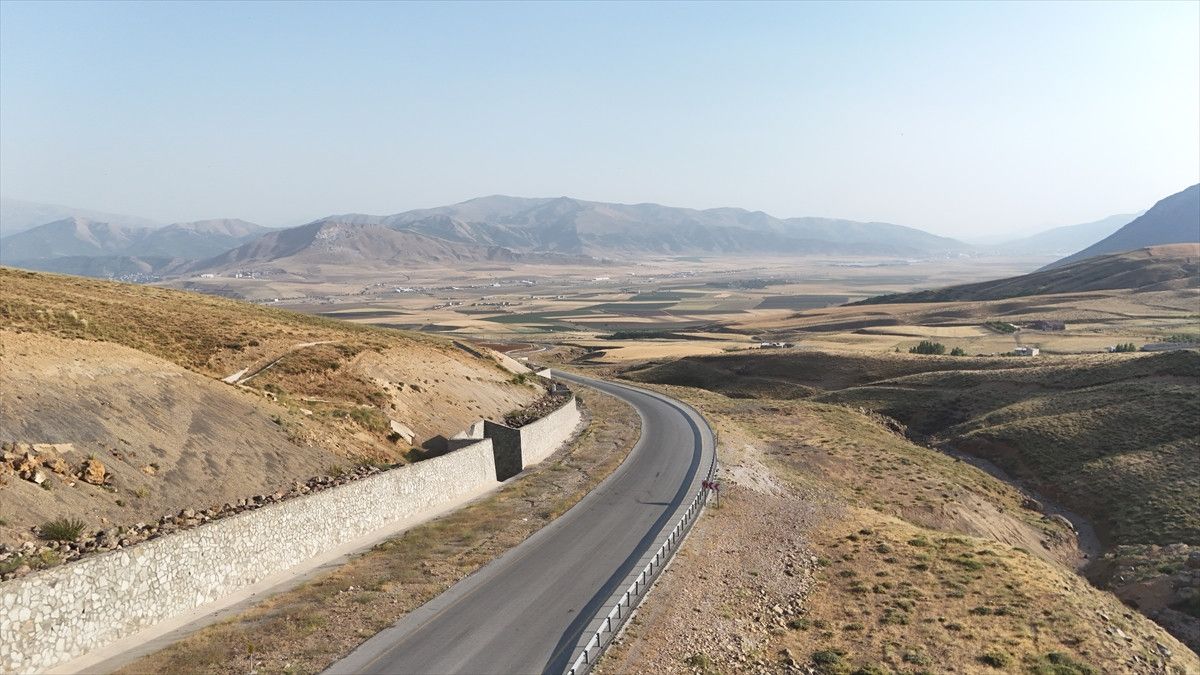 Bitlis'te Nemrut Kalderası'nı kolluk kuvvetleri koruyor