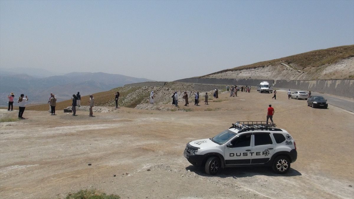 Bitlis'te Nemrut Kalderası'nı kolluk kuvvetleri koruyor
