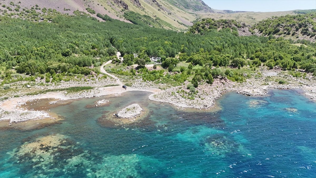 Bitlis'te Nemrut Kalderası'nı kolluk kuvvetleri koruyor
