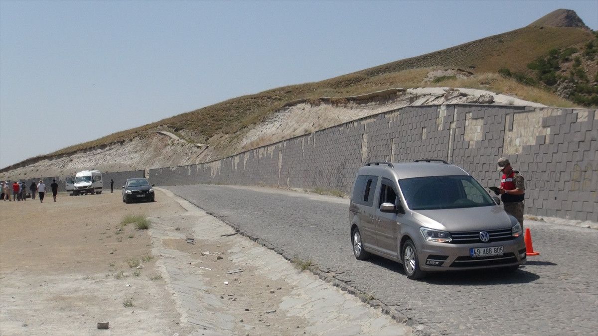 Bitlis'te Nemrut Kalderası'nı kolluk kuvvetleri koruyor