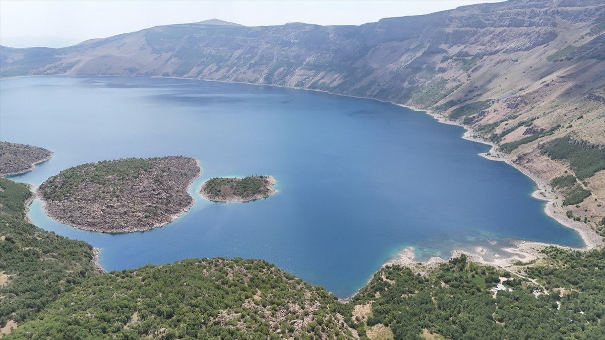 Bitlis'te Nemrut Kalderası'nı kolluk kuvvetleri koruyor