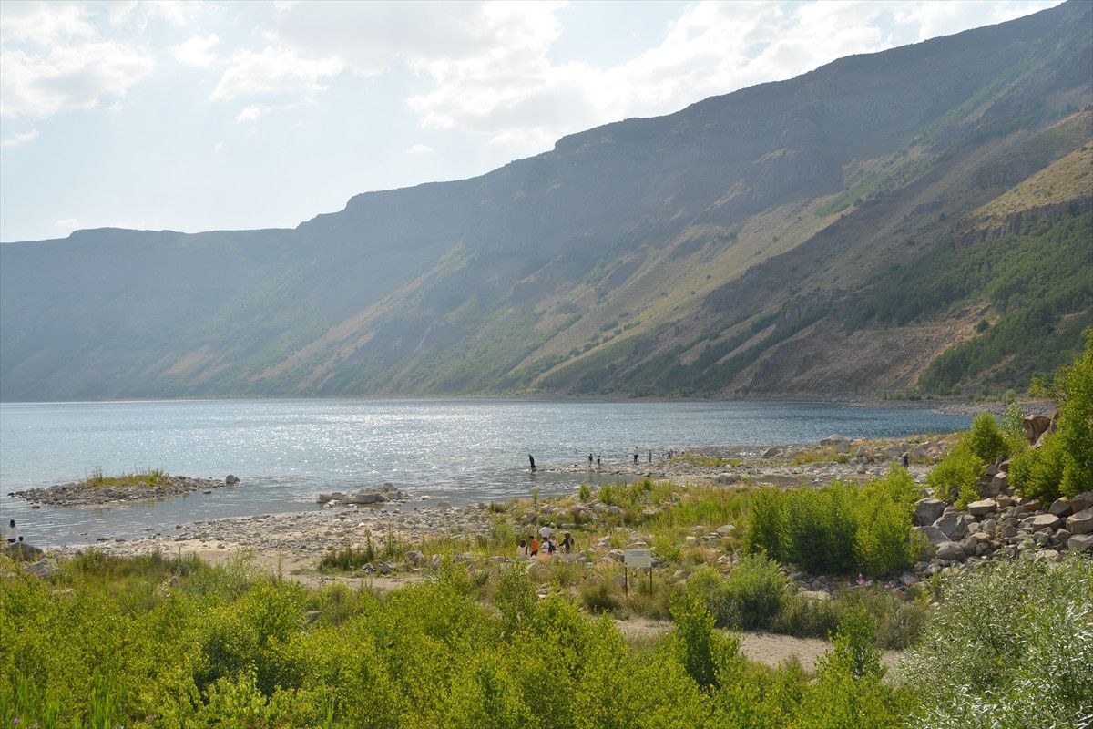 Bitlis'te Nemrut Kalderası'nı kolluk kuvvetleri koruyor