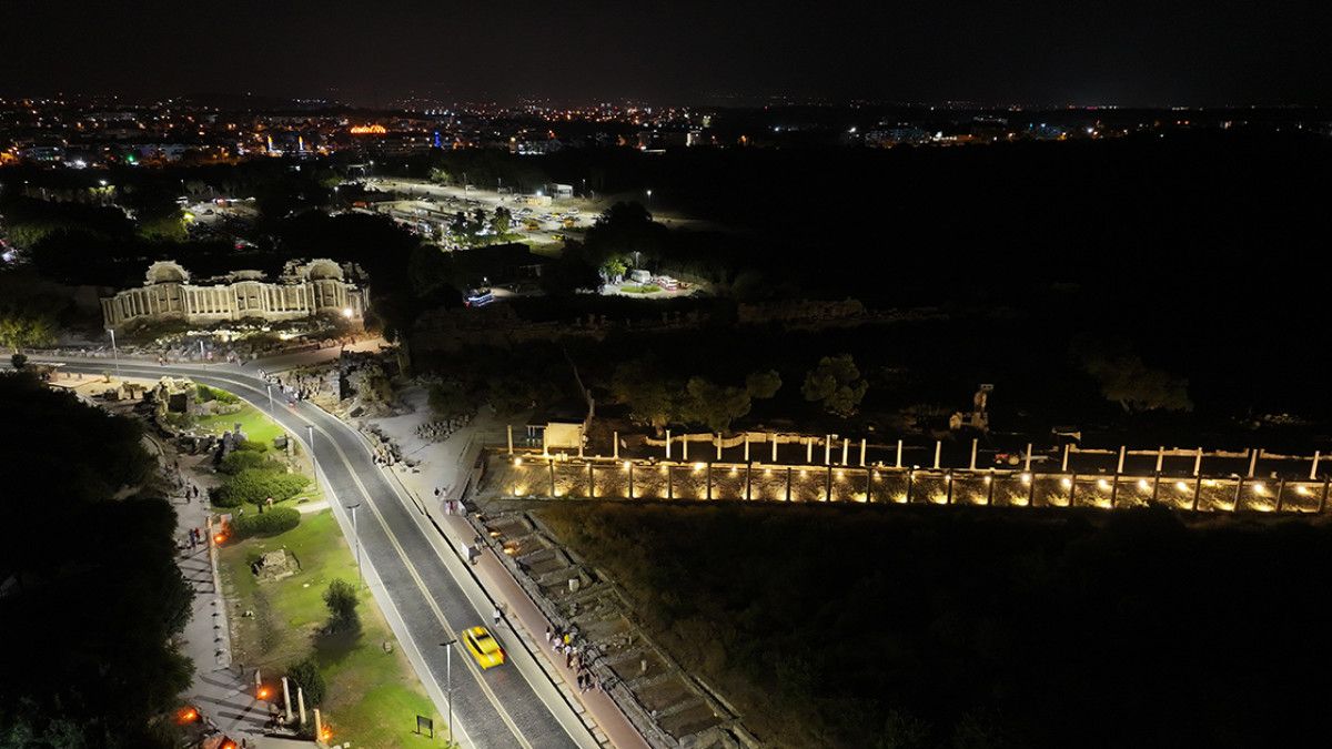 Antalya'da gece müzeciliği, antik kentlere can verdi