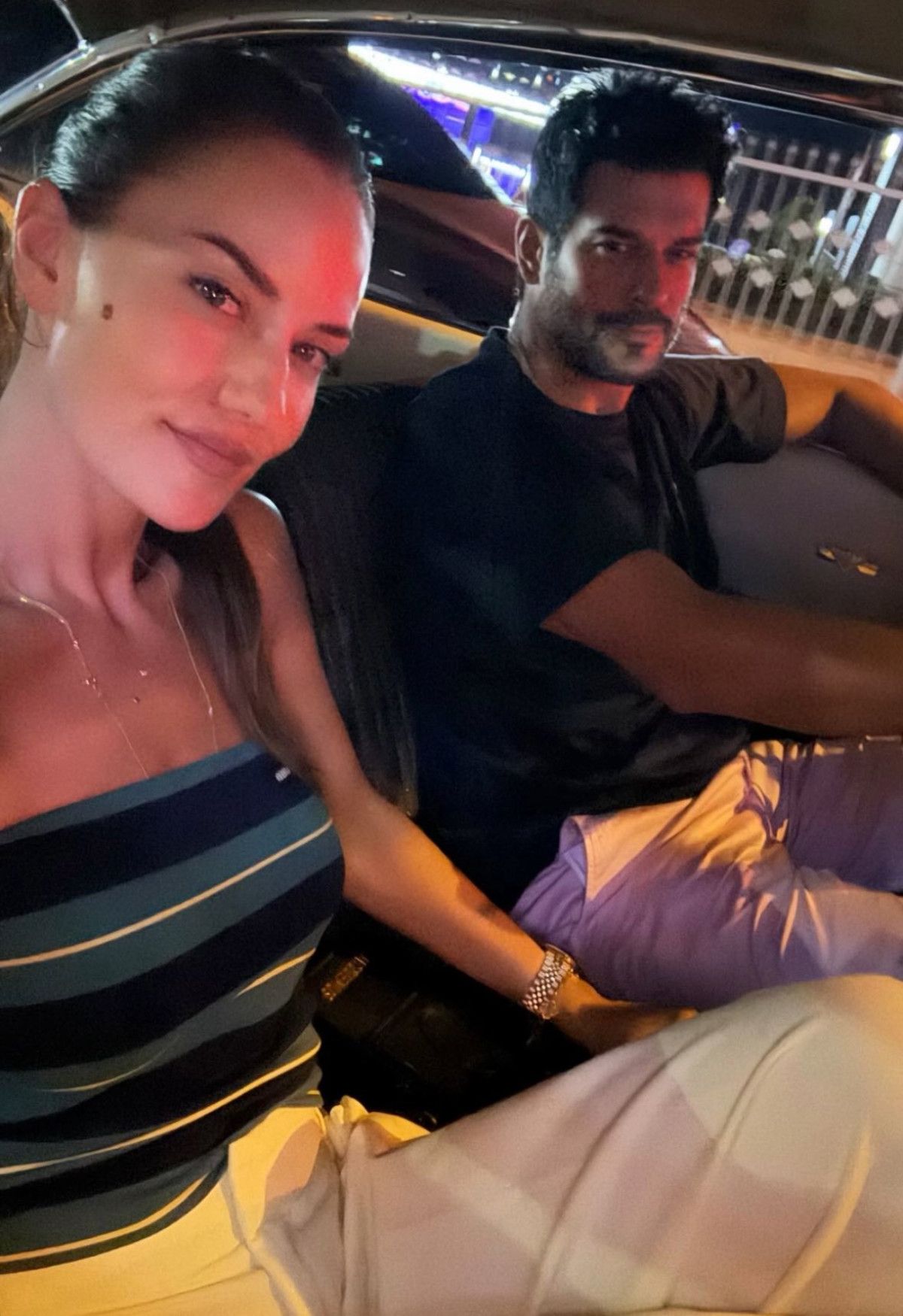 Boşanacakları iddia ediliyordu! Fahriye Evcen-Burak Özçivit çiftinden yalanlama geldi