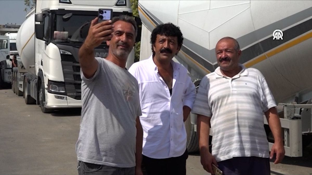 Görenler dönüp bir daha bakıyor: Van'ın 'Müslüm Baba'sı'