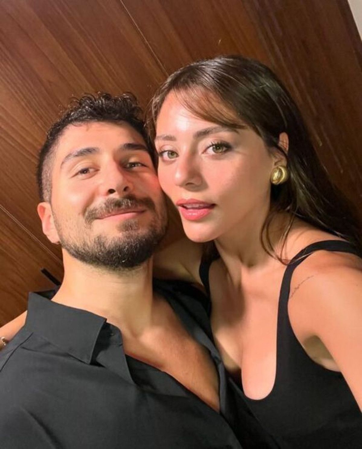 Sıla Türkoğlu, evlilik teklifinin ardından yüzüğünü gösterdi