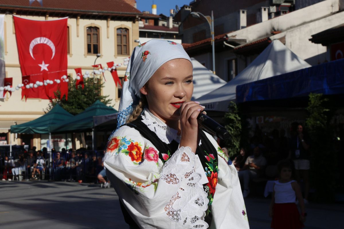 Kastamonu'da 'sarımsak güzeli' seçilmek için yarıştılar