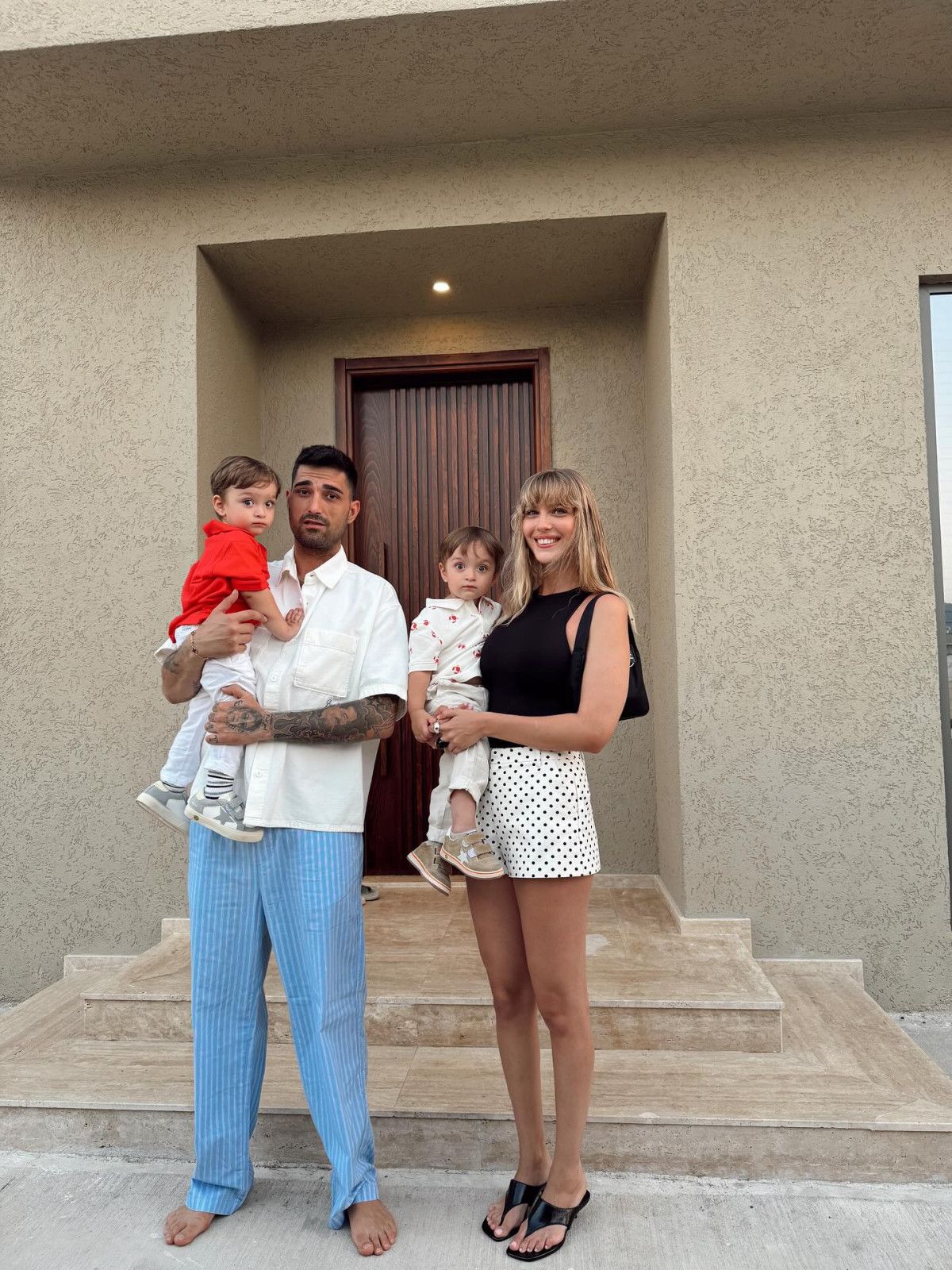 Yasemin Şefkatli'nin aile pozu: Fotoğrafa beğeni yağdı