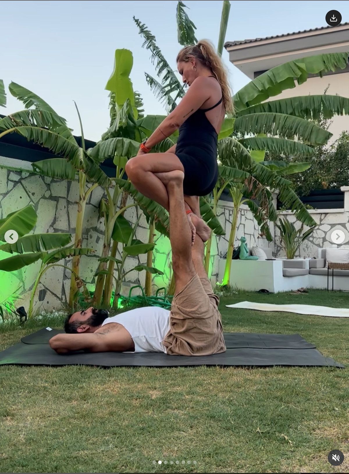 Oyuncu Pınar Altuğ yoga yapıyor! Yayınladığı videosu gündem oldu