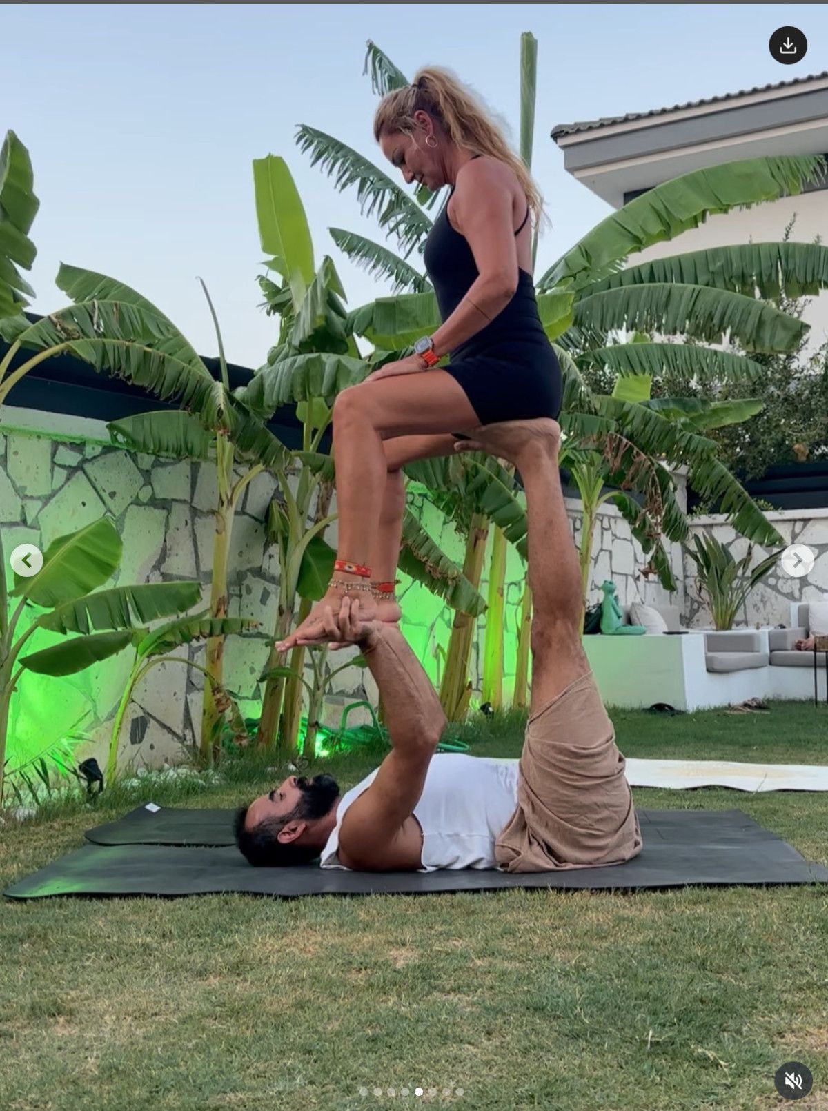 Oyuncu Pınar Altuğ yoga yapıyor! Yayınladığı videosu gündem oldu
